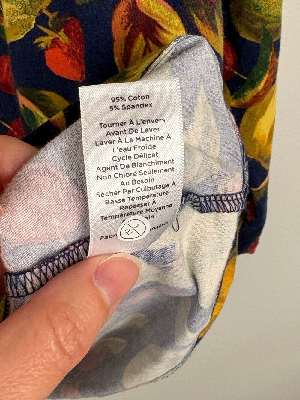 Talbots XL Painted Fruit Bauteau Neck T-Shirt Top 95% Cotton Naturecore Preppy - Picture 7 of 8
